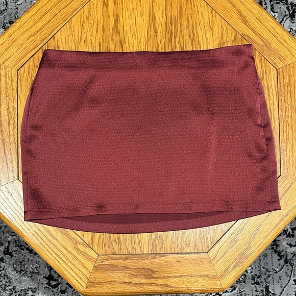 Free People Dresses & Skirts - *FREE PEOPLE* Burgundy Mini All The Way Skirt Size 6